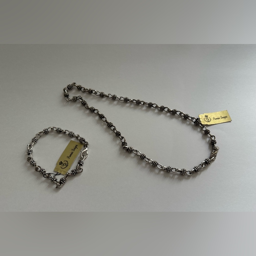 Premier Designs Silver-Toned Necklace & Bracelet - Picture 9 of 9
